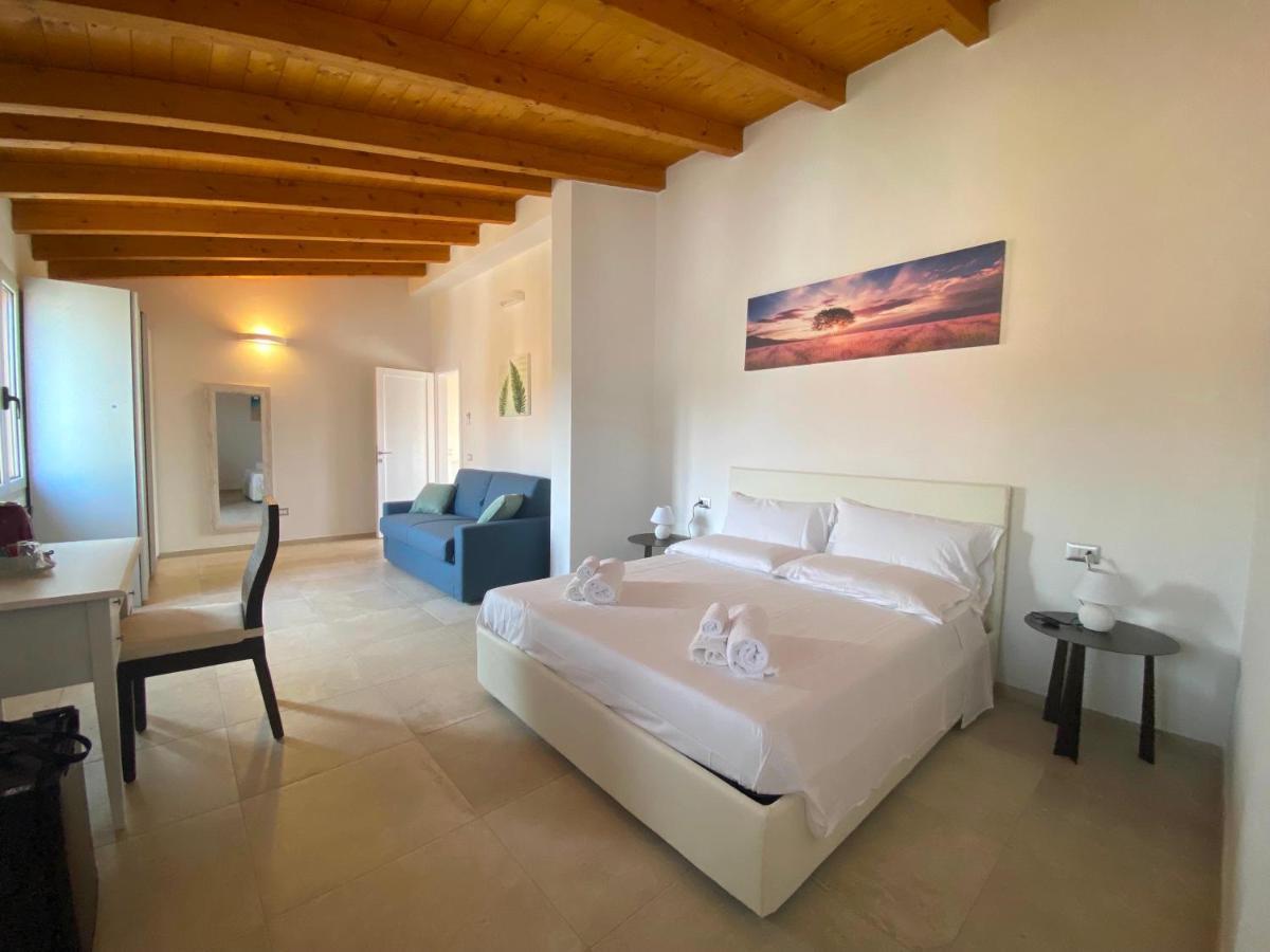 Punto Zero Rooms San Teodoro  Esterno foto